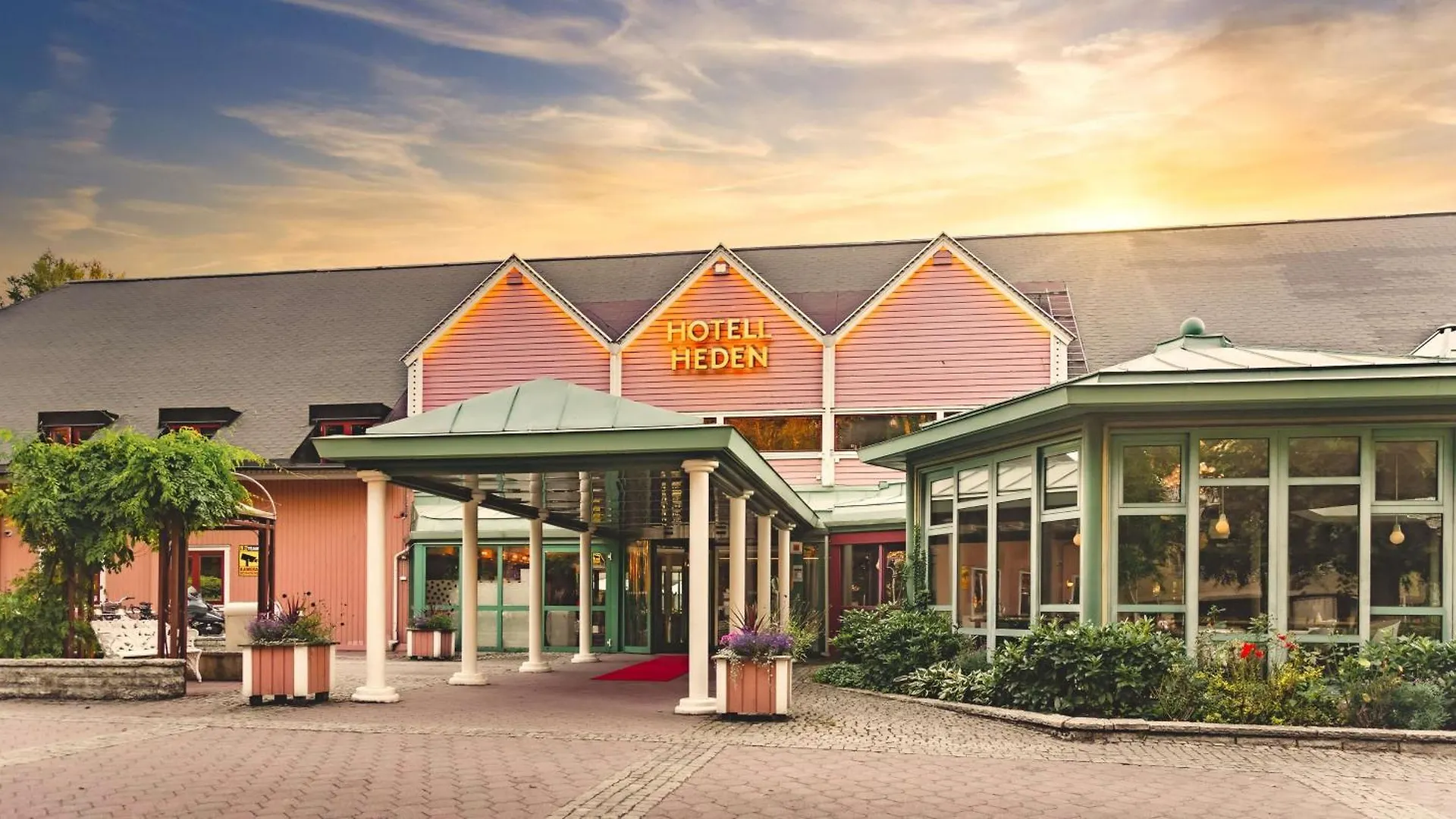 Centralt boende nära Casino Cosmopol: 5 hotell jämförda